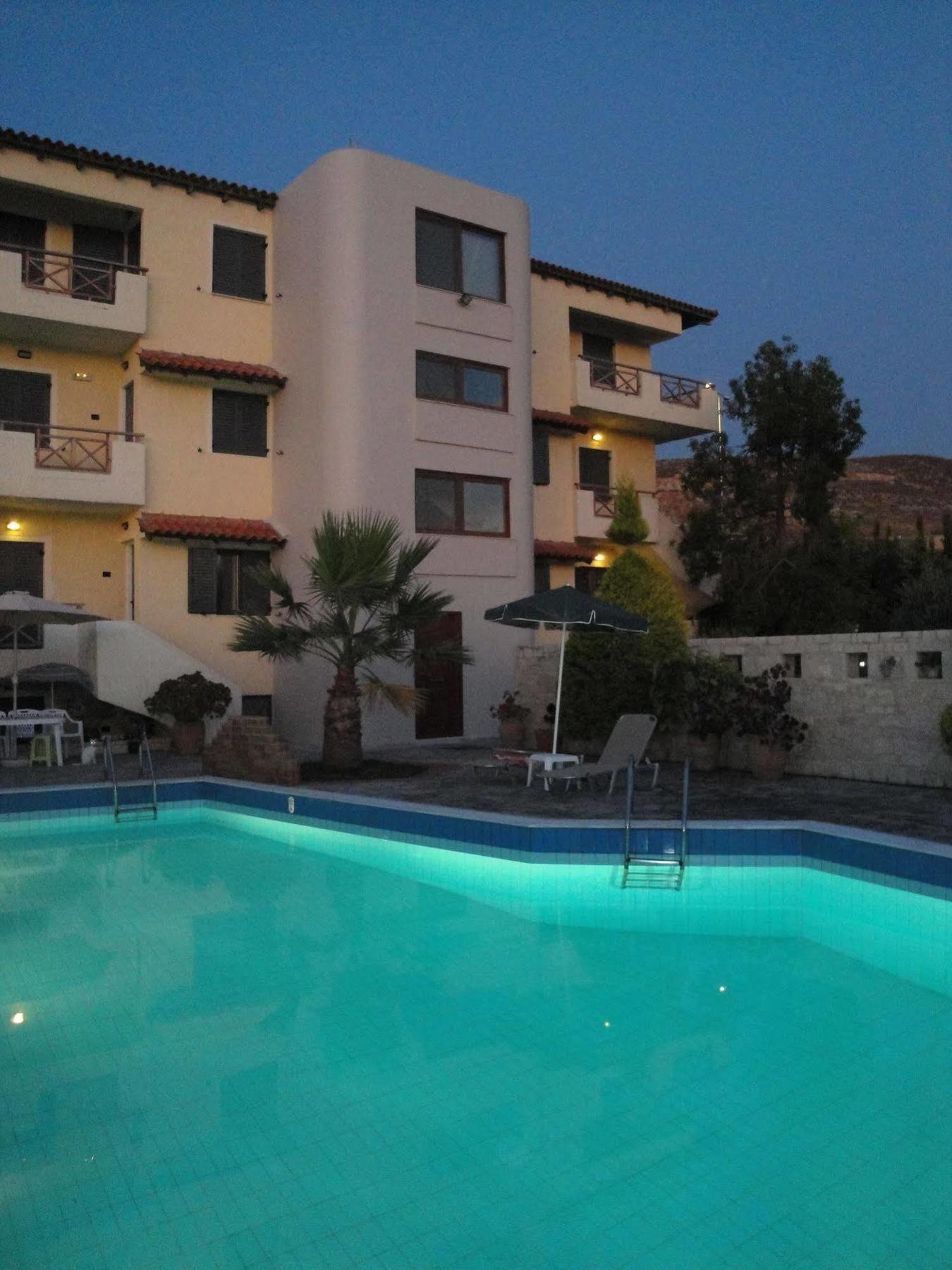 Nancy - Chara Apartments Картерос Экстерьер фото