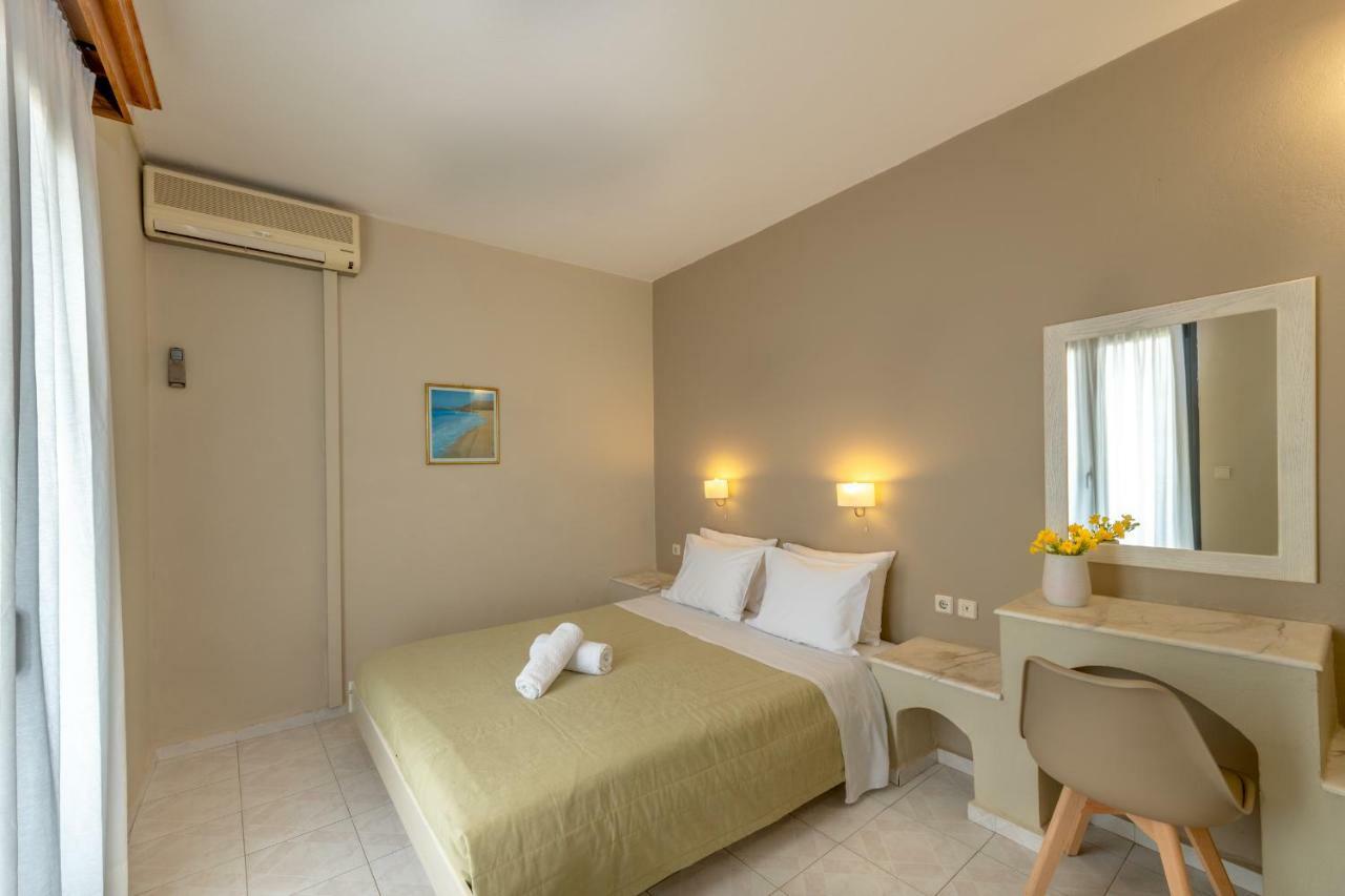 Nancy - Chara Apartments Картерос Экстерьер фото